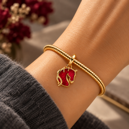 Charm cheval doré pierre rouge bridgerton pour bracelet