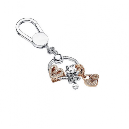 Porte clés rond bijoux argent avec charm coeur or strass chat pelote