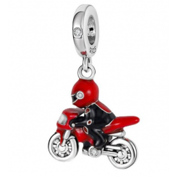 Charm motard avec casque rouge sur sa moto argent pour bracelet