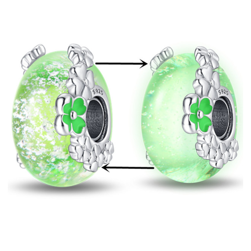 Charm séparateur espaceur phosphorescent murano fleur verte argent pour bracelet