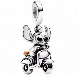 Charm Stitch sur son scooter moto argent pour bracelet