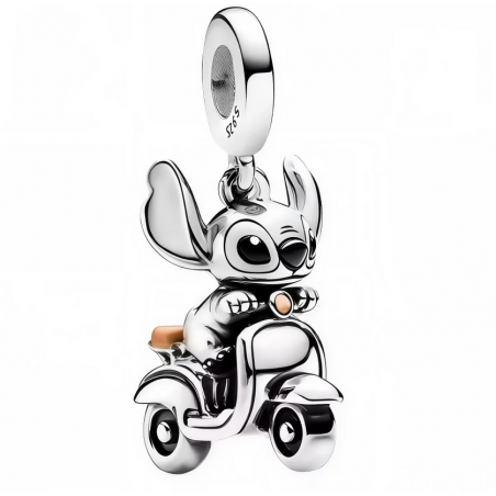 Charm Stitch sur son scooter moto argent pour bracelet